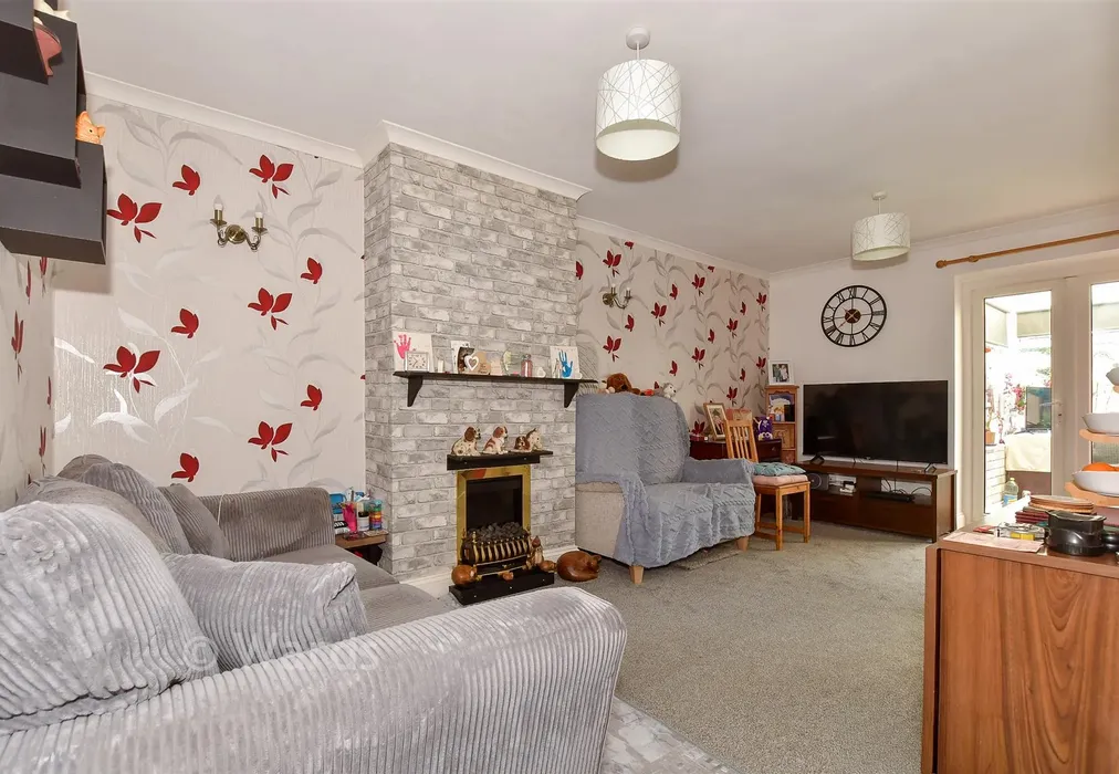 Lounge - Woodrow Chase, Herne Bay, Kent - Wards of Kent