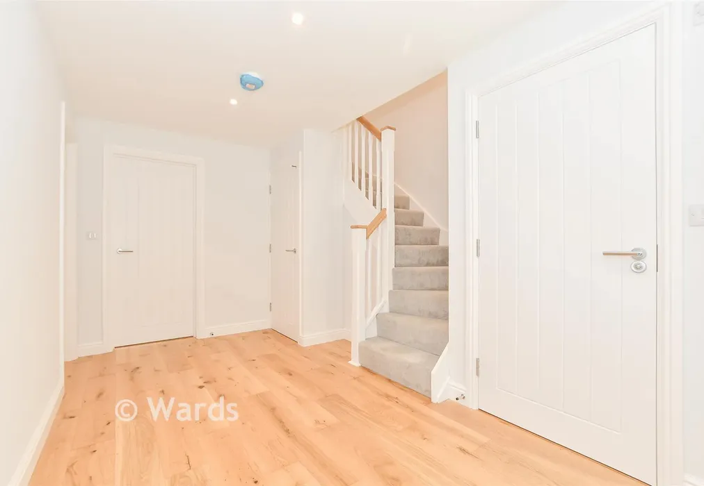 Entrance Hall - Claygate, Marden, Tonbridge, Kent - Wards of Kent