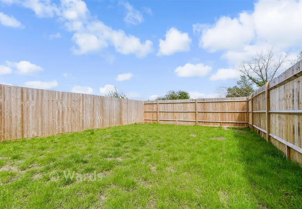 Rear Garden - Claygate, Marden, Tonbridge, Kent - Wards of Kent