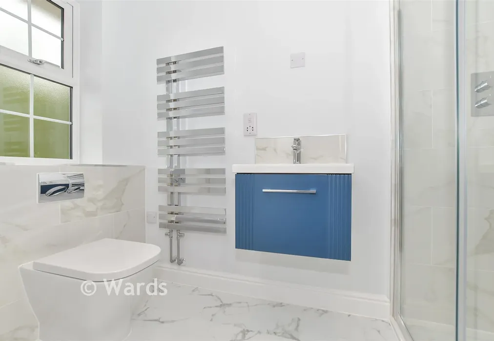En-Suite Shower Room - Claygate, Marden, Tonbridge, Kent - Wards of Kent