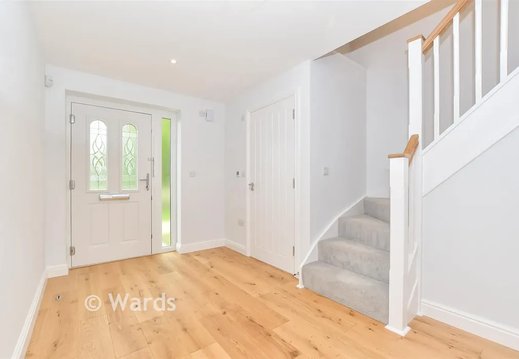 Entrance Hall - Claygate, Marden, Tonbridge, Kent - Wards of Kent