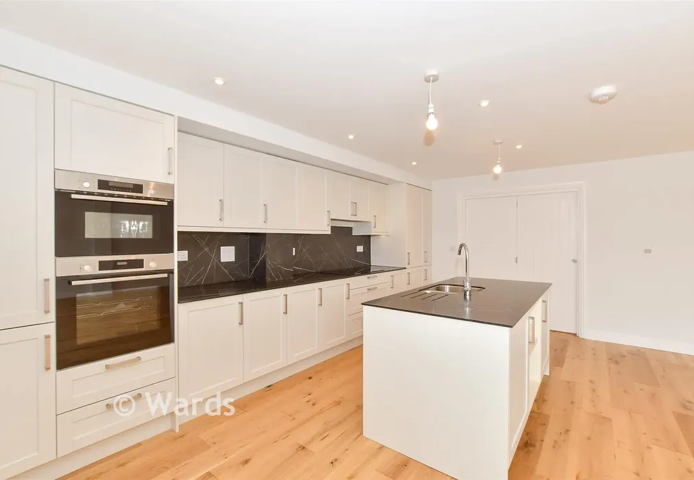 Kitchen/Dining Room - Claygate, Marden, Tonbridge, Kent - Wards of Kent