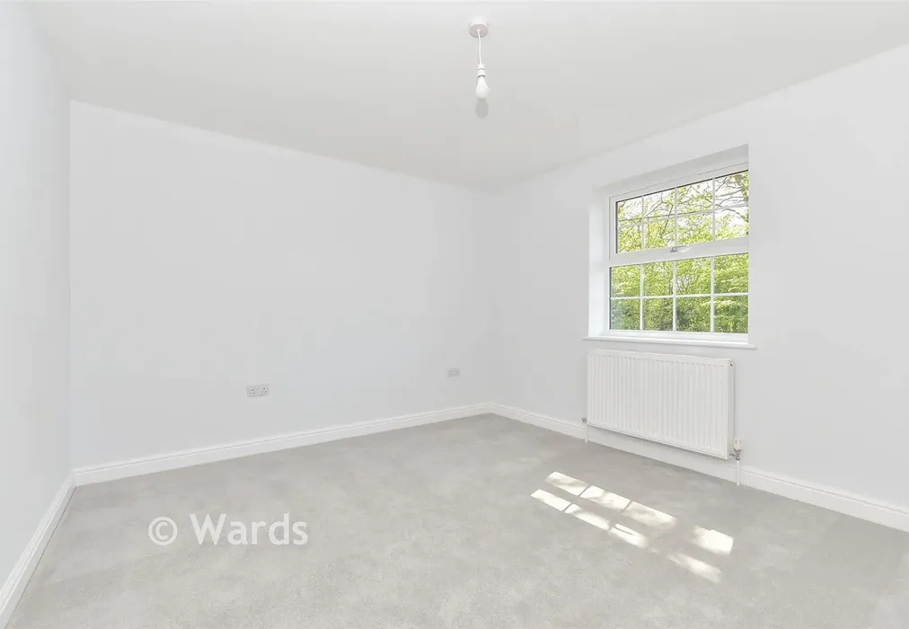 Bedroom 2 - Claygate, Marden, Tonbridge, Kent - Wards of Kent