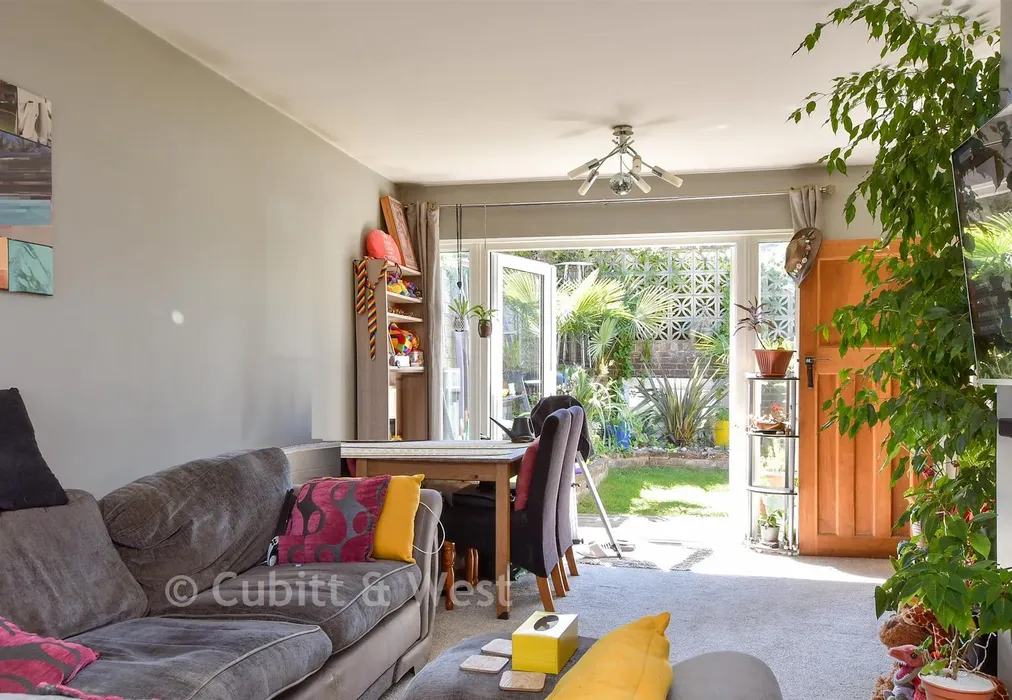 Lounge - Carol Close, Brighton, East Sussex - Wards of Kent