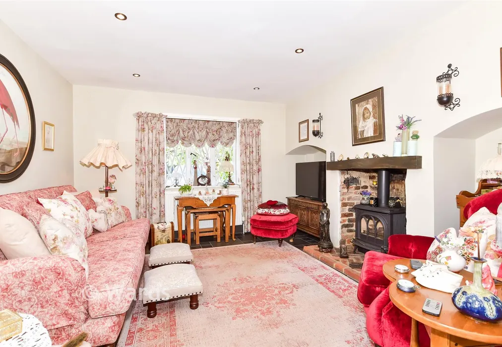 Lounge - Addington Green, Addington, West Malling, Kent - Wards of Kent