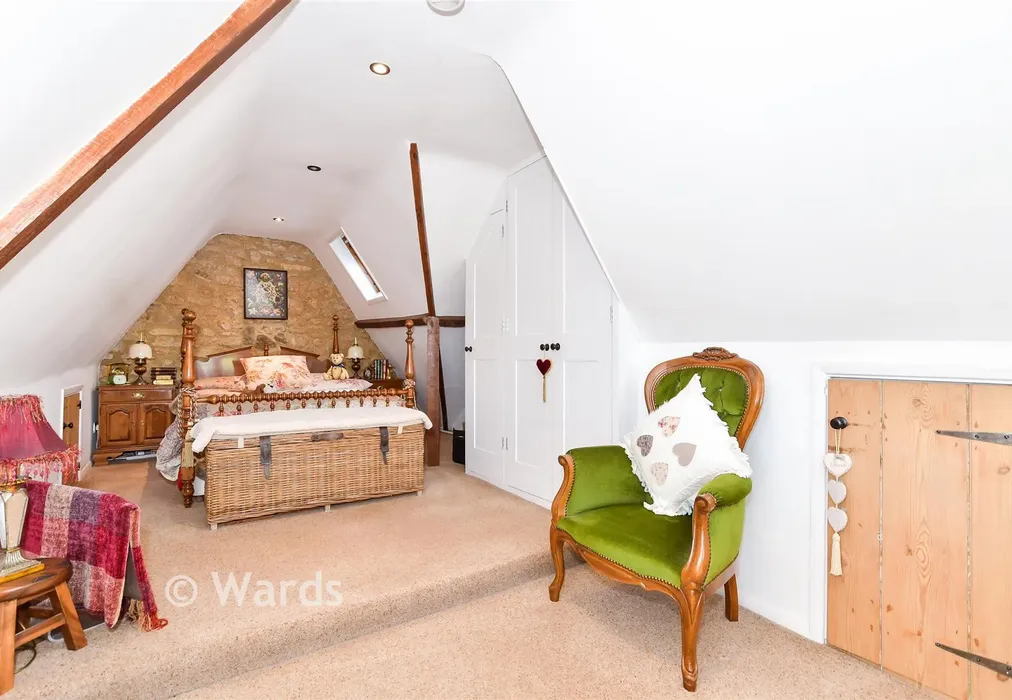 Bedroom 2 - Addington Green, Addington, West Malling, Kent - Wards of Kent