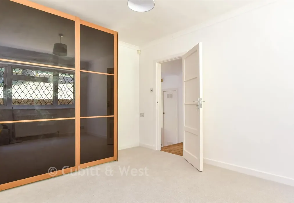 Bedroom 3 - Eldred Avenue, Westdene, Brighton, East Sussex - Wards of Kent
