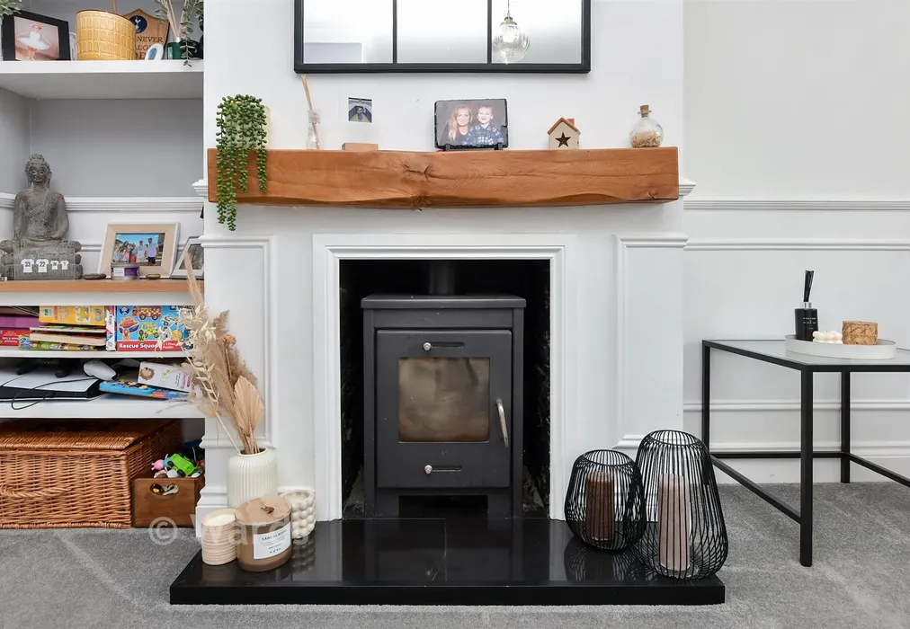 Internal Feature - Coronation Crescent, Margate, Kent - Wards of Kent