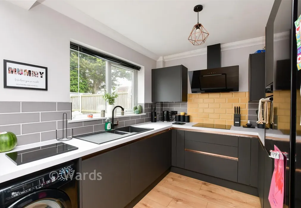 Kitchen/Diner - Coronation Crescent, Margate, Kent - Wards of Kent