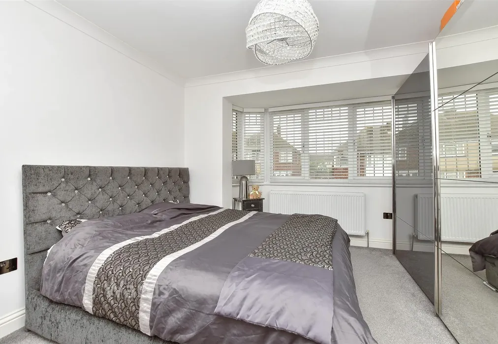 Bedroom 1 - Audley Avenue, Gillingham, Kent - Wards of Kent