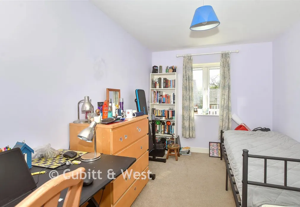 Bedroom 3 - Ruppell Rise, Haywards Heath, West Sussex - Wards of Kent