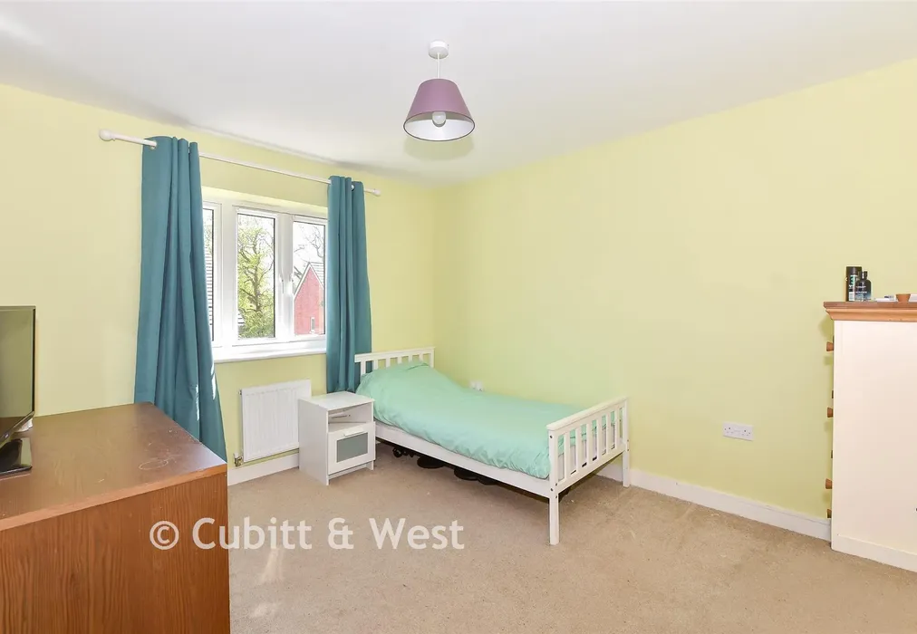Bedroom 2 - Ruppell Rise, Haywards Heath, West Sussex - Wards of Kent