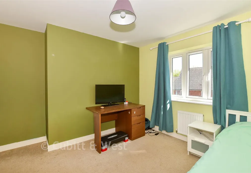 Bedroom 2 - Ruppell Rise, Haywards Heath, West Sussex - Wards of Kent