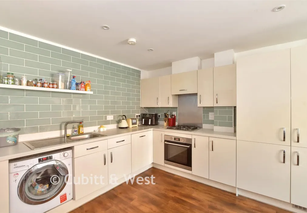 Kitchen/ Dining Room - Ruppell Rise, Haywards Heath, West Sussex - Wards of Kent