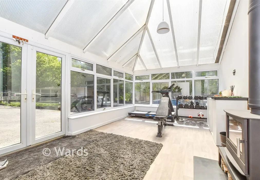 Sun Room - Rocks Hill, Northiam, Rye, East Sussex - Wards of Kent