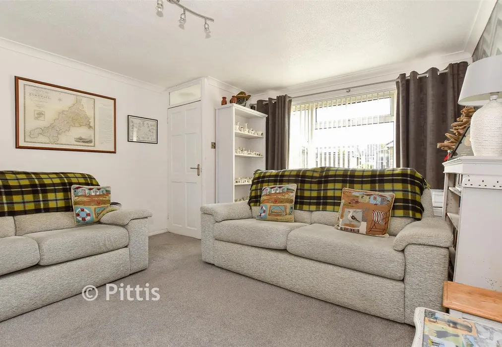 Lounge - Central Way, Sandown, Isle of Wight - Wards of Kent