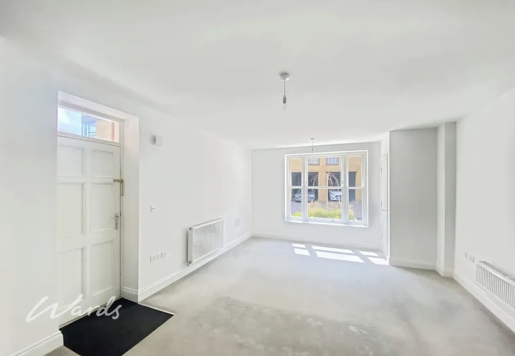 Living/Dining Area - Wrens Cross Upper Stone Street ME15 - Wards of Kent