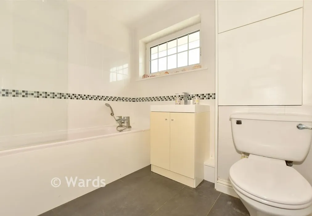 Bathroom - Newlands, Whitfield, Dover, Kent - Wards of Kent