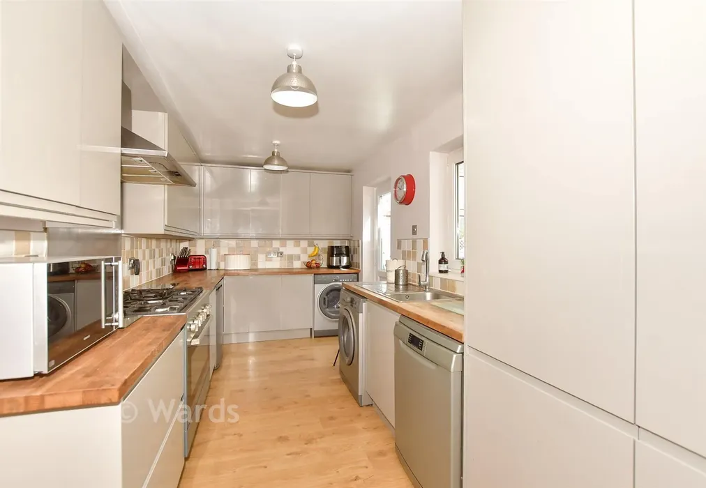 Kitchen - Newlands, Whitfield, Dover, Kent - Wards of Kent
