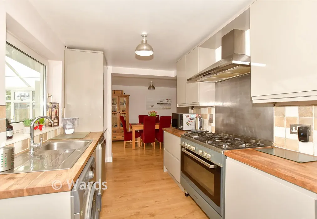 Kitchen - Newlands, Whitfield, Dover, Kent - Wards of Kent