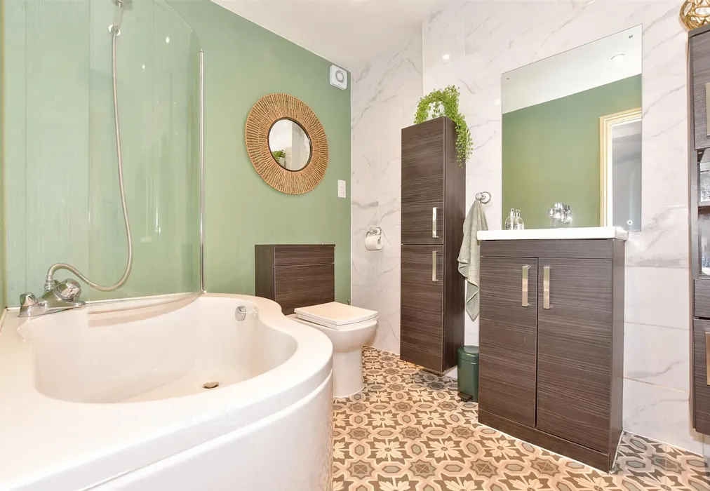 Bathroom - Swalecliffe, Herne Bay, Kent - Wards of Kent