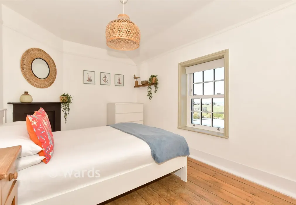 Bedroom 2 - Swalecliffe, Herne Bay, Kent - Wards of Kent