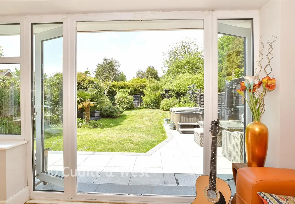 Internal Lifestyle Photograph - Ford Road, Arundel, West Sussex - Wards of Kent