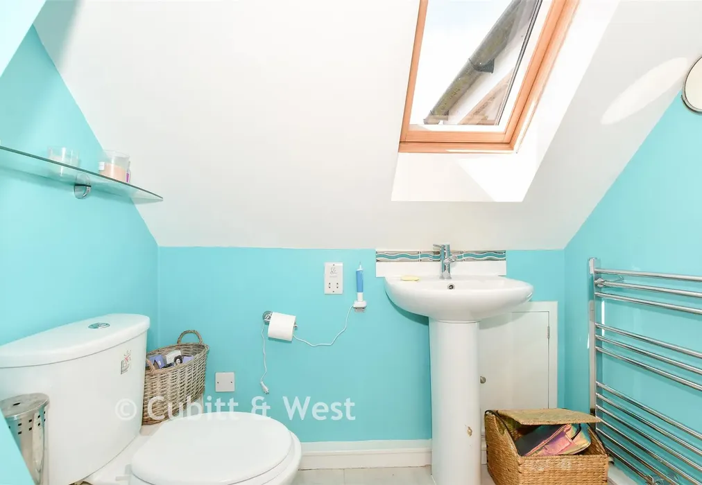 Shower Room - Ford Road, Arundel, West Sussex - Wards of Kent