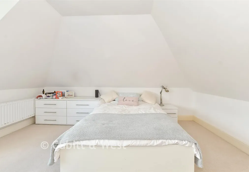 Bedroom 1 - Ford Road, Arundel, West Sussex - Wards of Kent