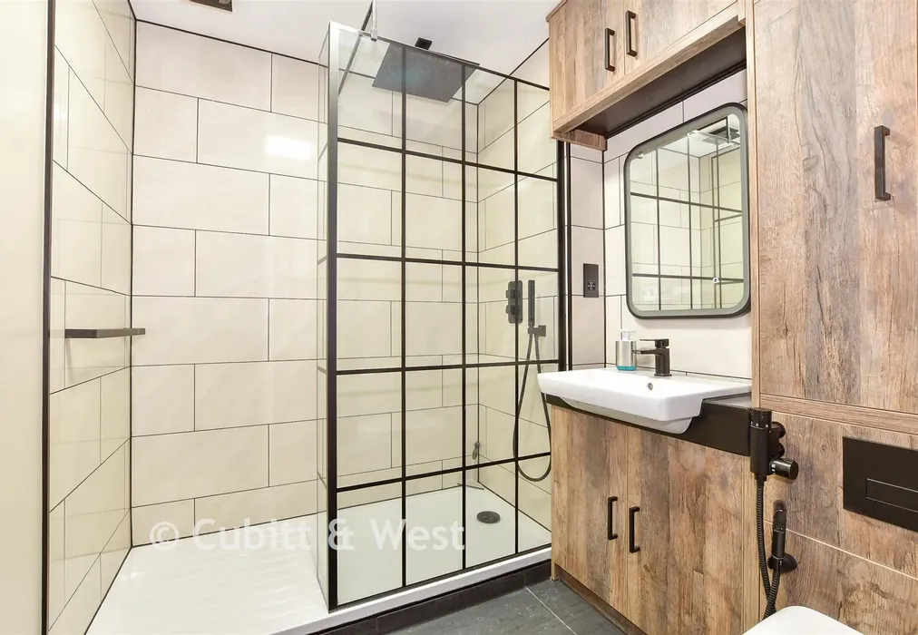 Bathroom - Fairbank Road, Southwater, Horsham, West Sussex - Wards of Kent