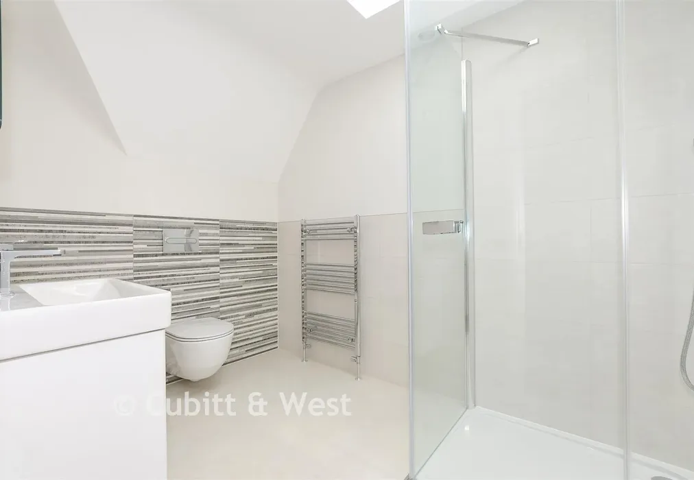 En-Suite Shower Room - Upper Rose Hill, Dorking, Surrey - Wards of Kent