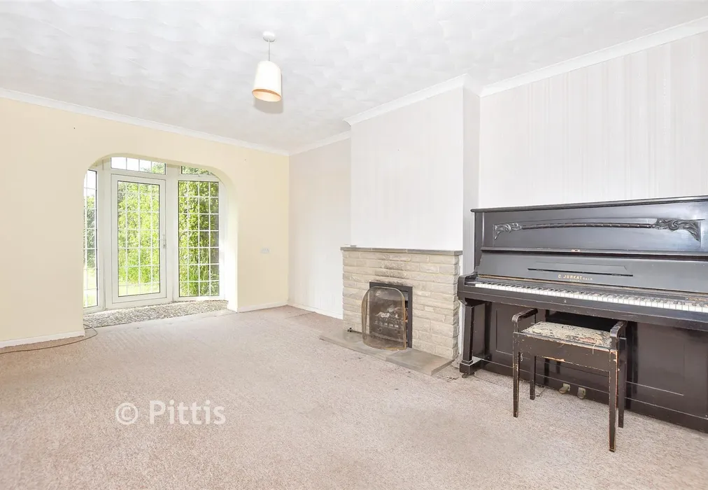 Lounge - Arundel Road, Elmfield, Ryde, Isle of Wight - Wards of Kent