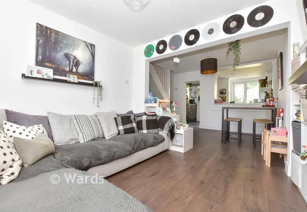 Lounge - London Road, Dover, Kent - Wards of Kent