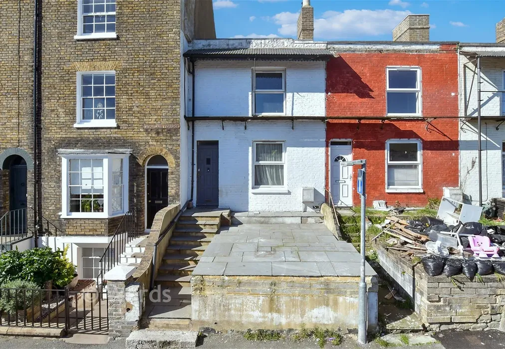 External Front Web.. - London Road, Dover, Kent - Wards of Kent