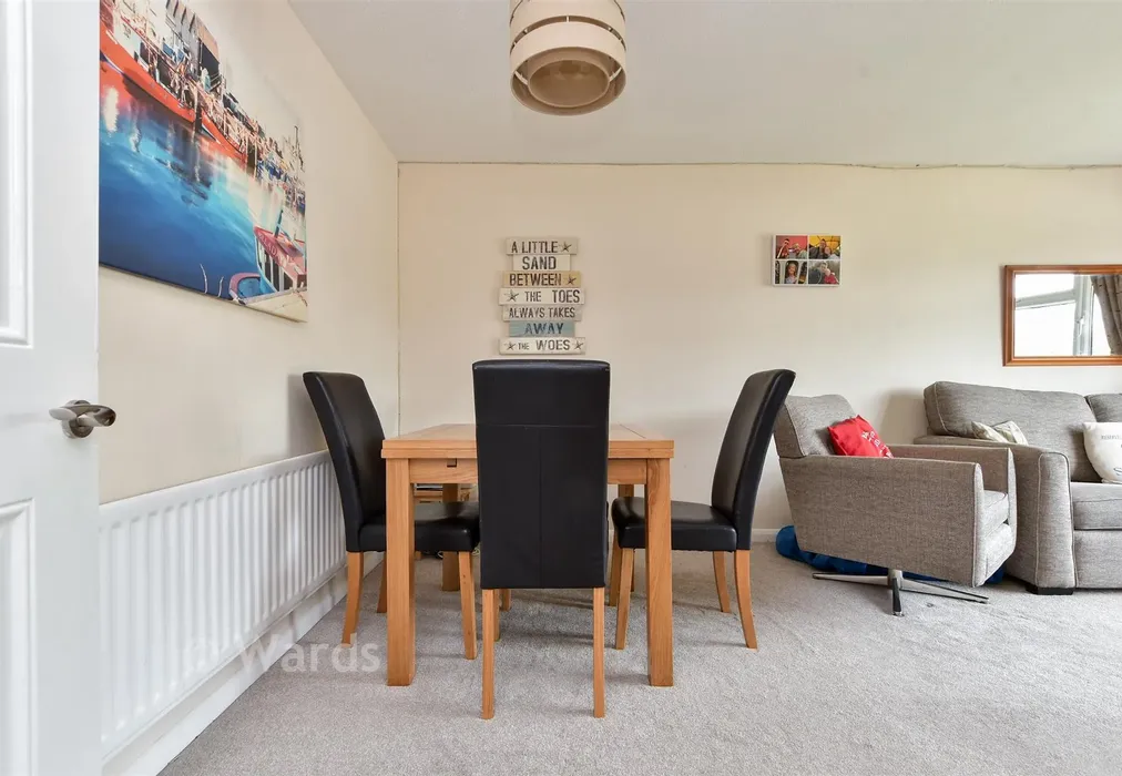 Lounge - Glebe Way, Whitstable, Kent - Wards of Kent