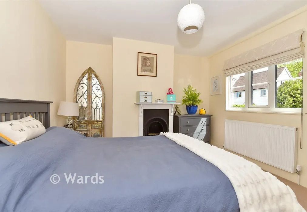 Bedroom 2 - Main Street, Beckley, Rye, East Sussex - Wards of Kent