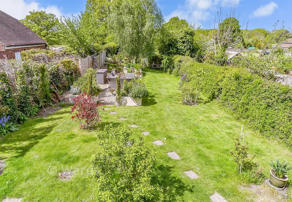 Rear Garden - Main Street, Beckley, Rye, East Sussex - Wards of Kent