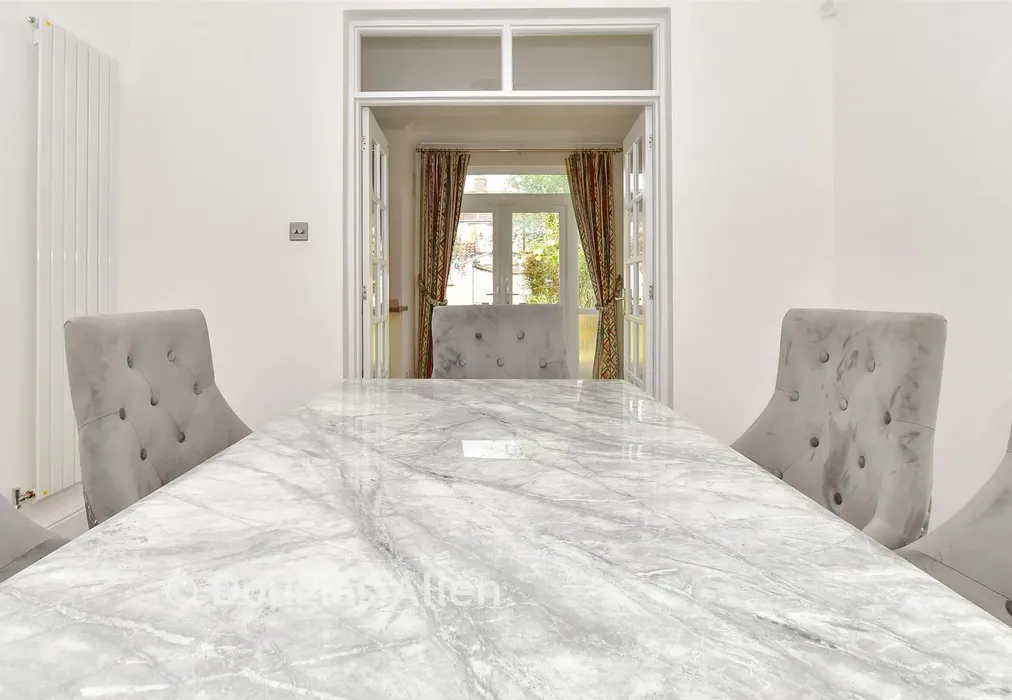 Internal Lifestyle Photograph - Denham Drive, Gants Hill, Ilford, Essex - Wards of Kent