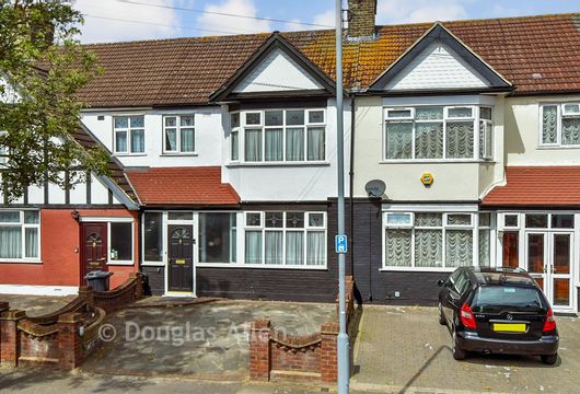 Denham Drive, Gants Hill, Ilford, Essex - Wards of Kent