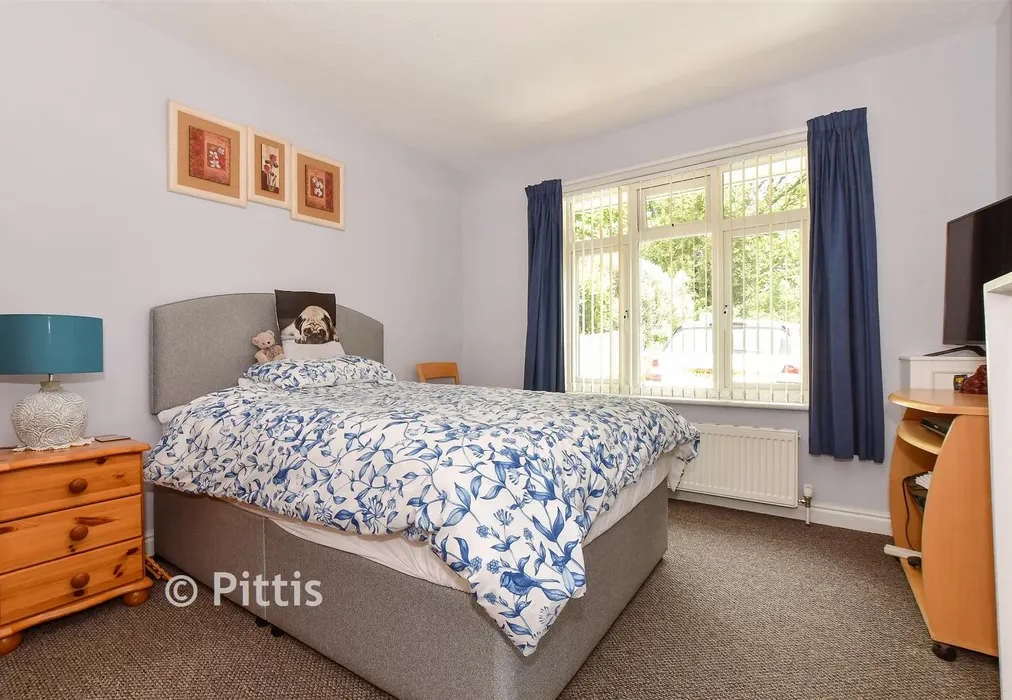 Bedroom 3 - Cliff Bridge, Shanklin, Isle of Wight - Wards of Kent