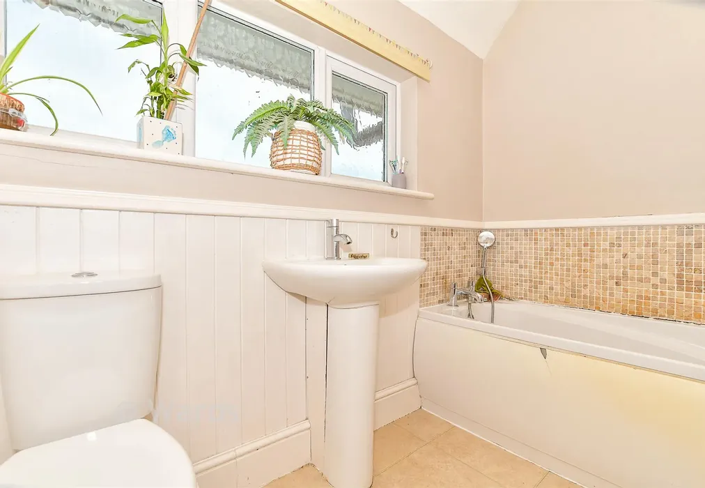 Bathroom - South Road, Marden, Tonbridge, Kent - Wards of Kent