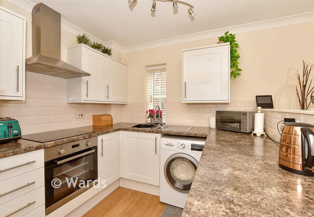 Kitchen - High Street, Staplehurst, Tonbridge, Kent - Wards of Kent