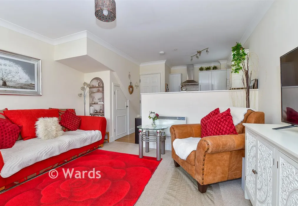 Lounge - High Street, Staplehurst, Tonbridge, Kent - Wards of Kent