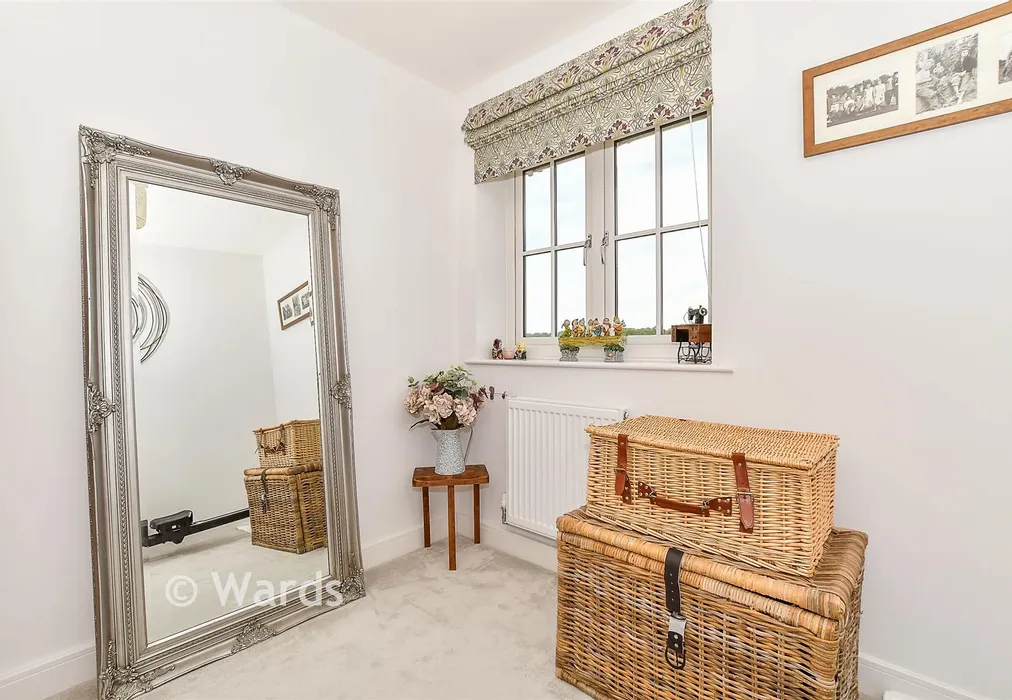 Bedroom 4 - Bletchingley Farm Court, Staplehurst, Tonbridge, Kent - Wards of Kent