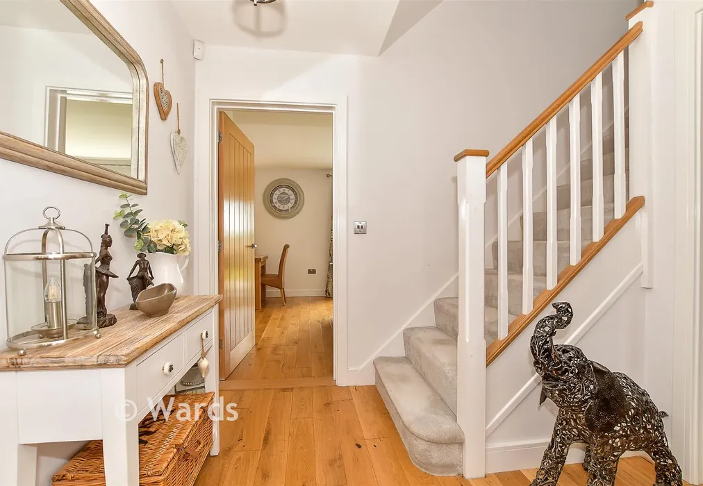 Hallway - Bletchingley Farm Court, Staplehurst, Tonbridge, Kent - Wards of Kent