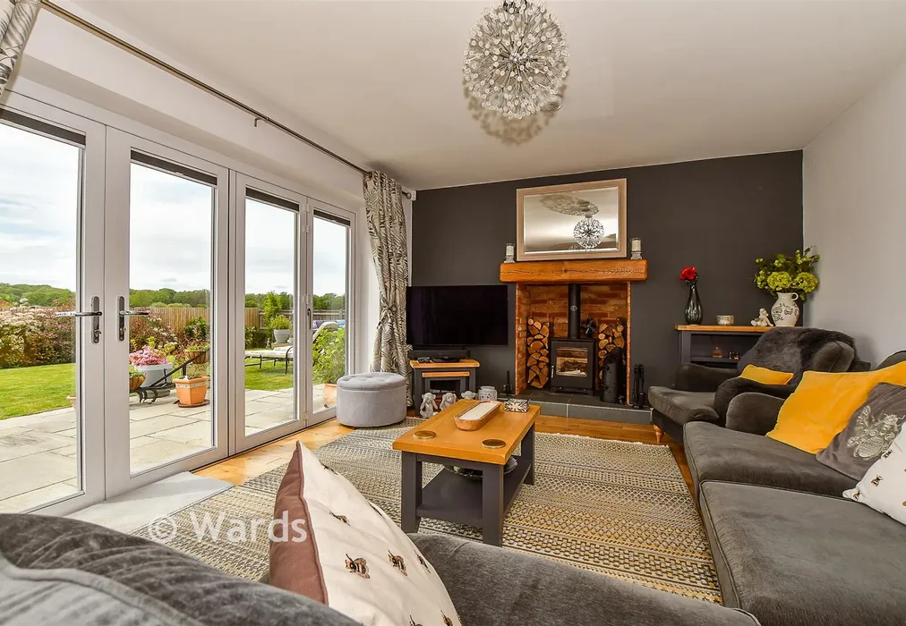 Lounge/Diner - Bletchingley Farm Court, Staplehurst, Tonbridge, Kent - Wards of Kent