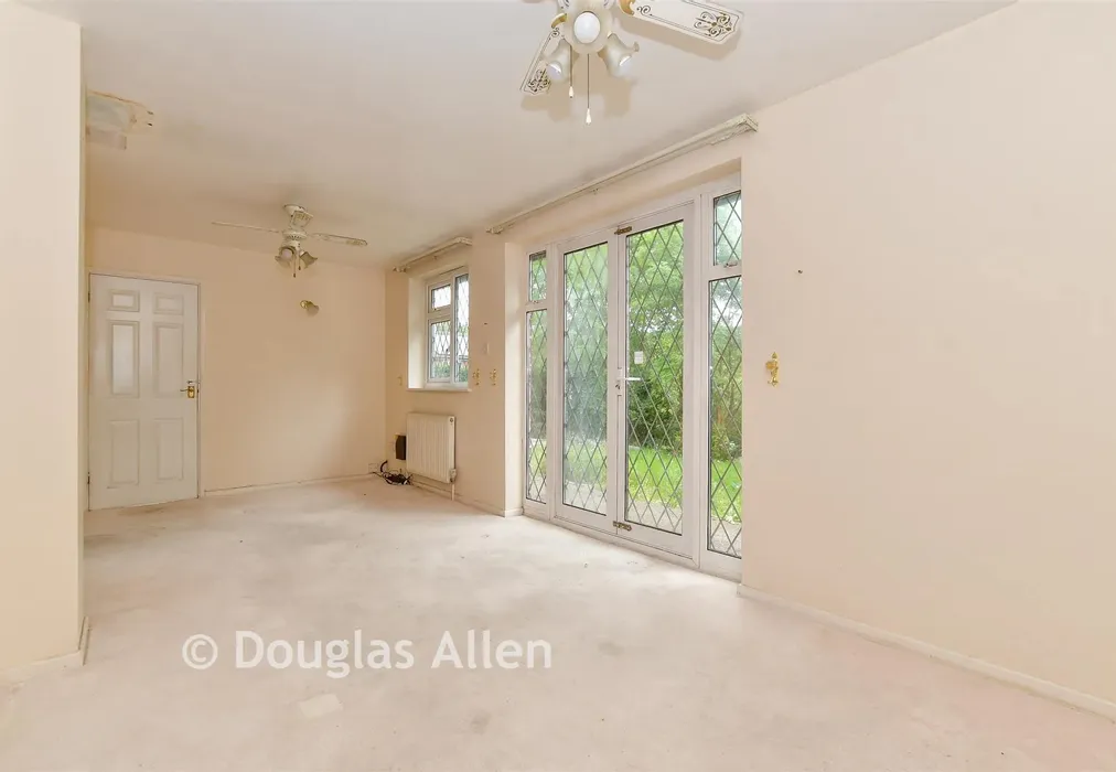 Family Area - Antlers Hill, Chingford - Wards of Kent