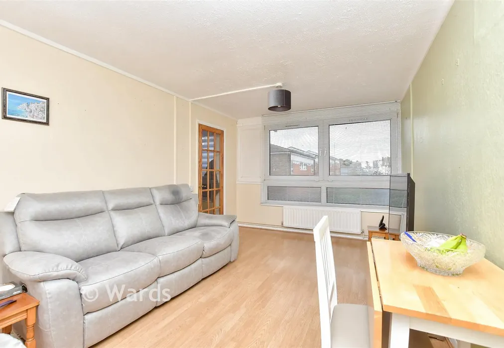 Lounge/Diner - Britton Street, Gillingham, Kent - Wards of Kent