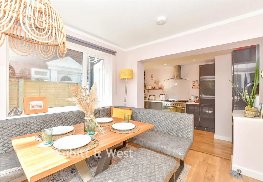 Dining Area - Atherley Road, Hayling Island, Hampshire - Wards of Kent