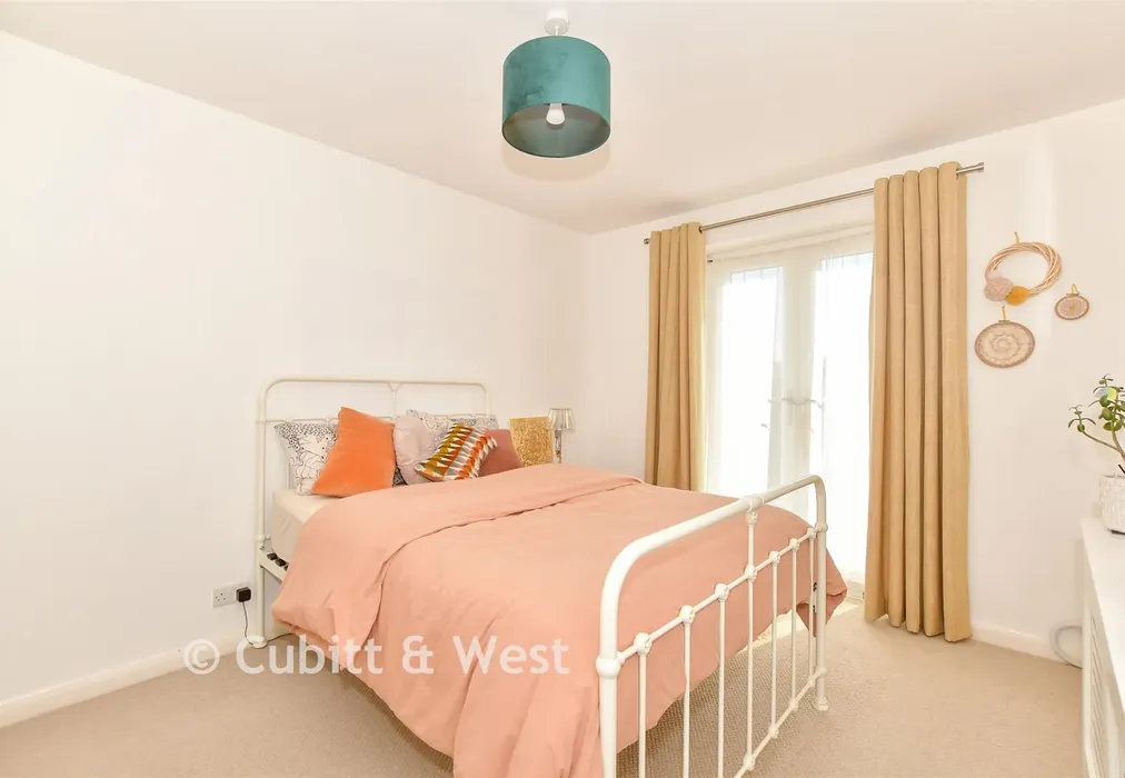 Bedroom 3 - Atherley Road, Hayling Island, Hampshire - Wards of Kent